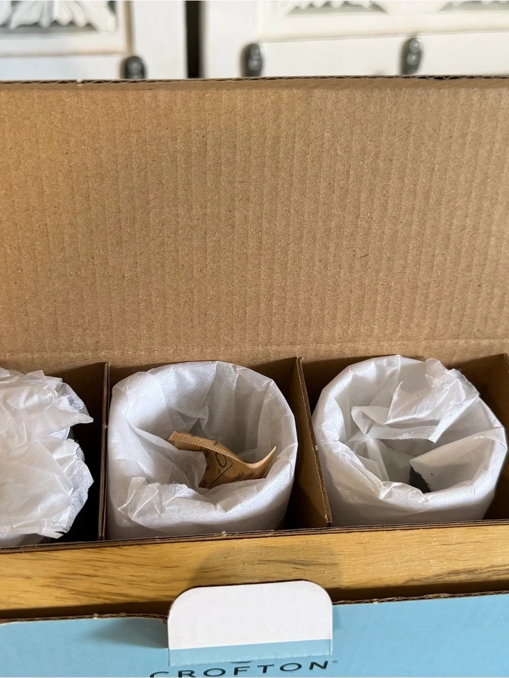 Crofton Wine Tasting Flight Set with Amber, Red, Yellow, and Dark Pour Glasses